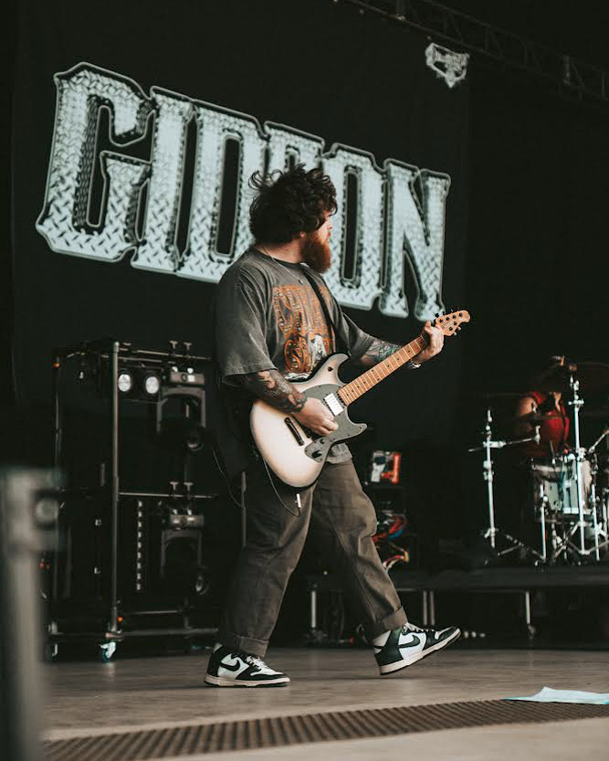 VictoryAmps's tweet image. @rylertiley : “The Victory V412-S will make dreams of low and high end clarity without muddling or harshness a definite reality”

•
•
•

#amps #victoryamps #tylerriley #guitar #guitarist #guitaristsofinstagram #pedals #pedalboard