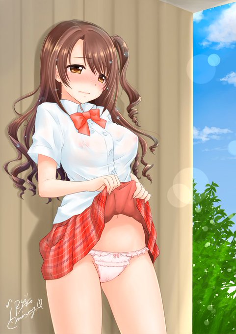 こっそりパンツ見せてくれる卯月