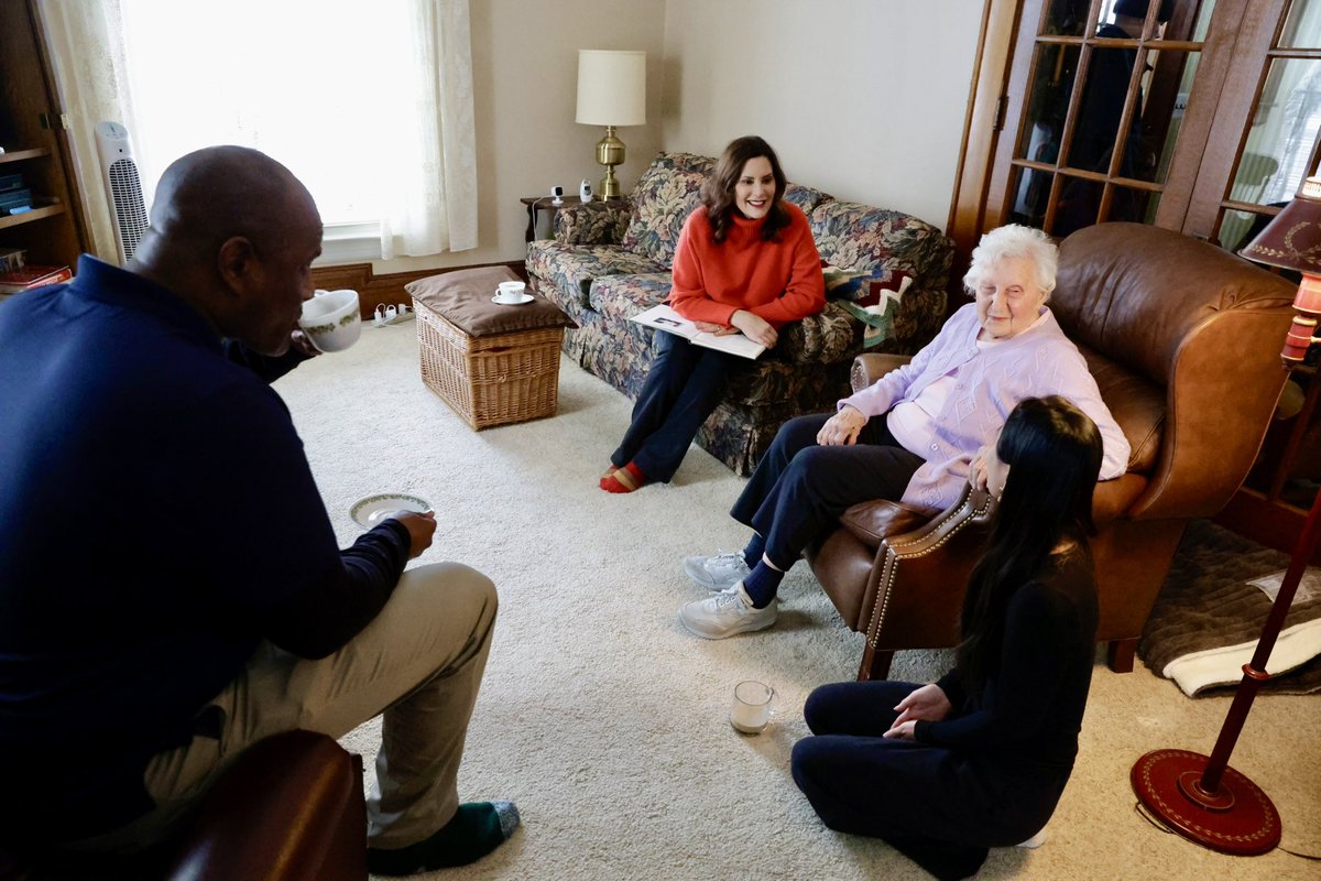 Governor Gretchen Whitmer tweet media