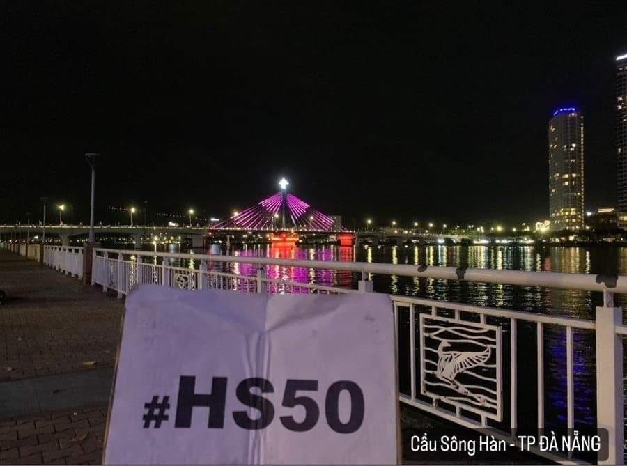 saigonese07's tweet photo. January 19th marks the 50th anniversary of the PRC invasion of Vietnam's Paracel Islands (Hoang Sa). Vietnamese communities around the world are marking the occasion.
Activists in Vietnam have also displayed #HS50 to raise awareness — despite/because Hanoi govt's silence. https://t.co/6zTq5OJGJy