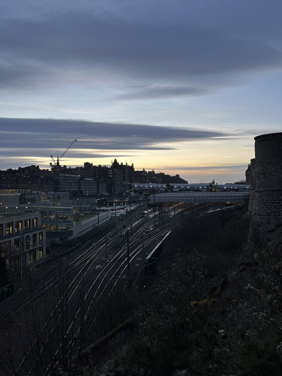 felstedprep's tweet photo. Unfortunately we have had our first set of fixtures cancelled due to frozen pitches today against George Watson’s School. 

Instead we have had some group challenges and a walking tour of the Royal Mile. 

#EdinburghHockeyTour2024 https://t.co/JJcC5574Ip