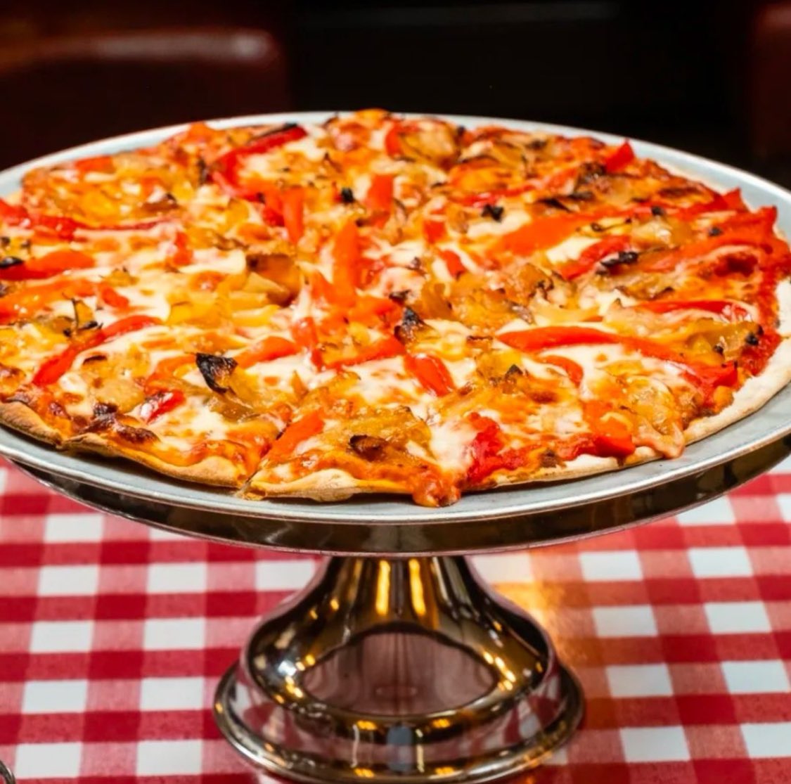 Who among you can resist the temptation of our renowned ultra-thin crust pizza? Share your favorite toppings with us in the comments below. Let's find out which topping will win. #KinchleysTavern #KinchleysNJ