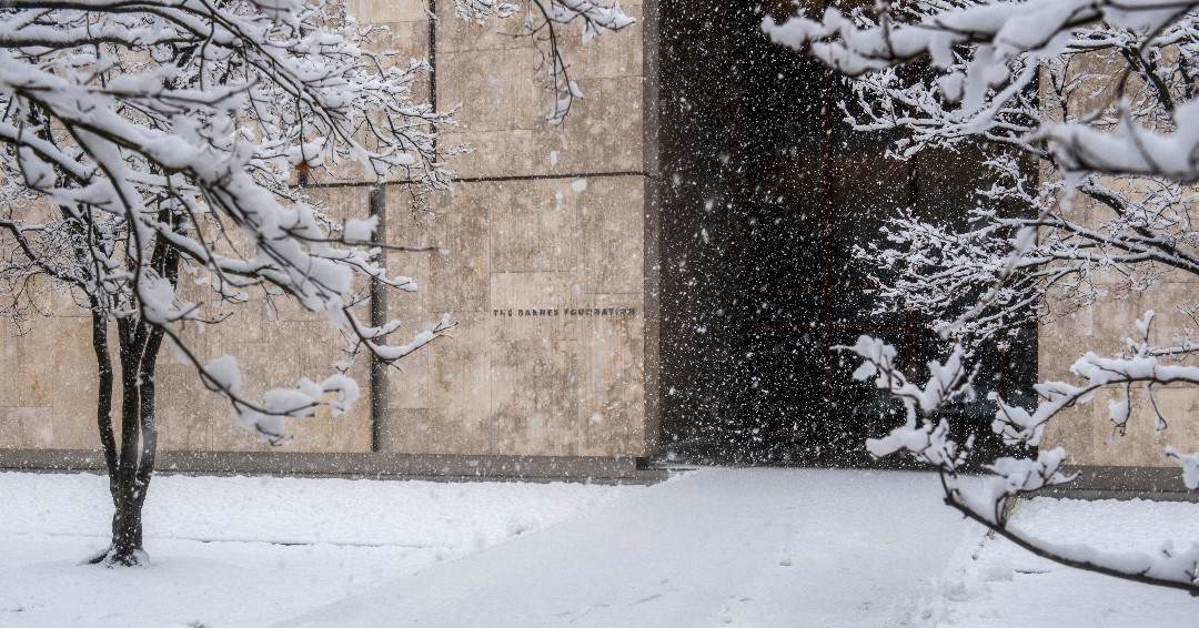 The Barnes will close today at 3 pm due to inclement weather.
 
Stay safe + warm. Enjoy the snow ☃️