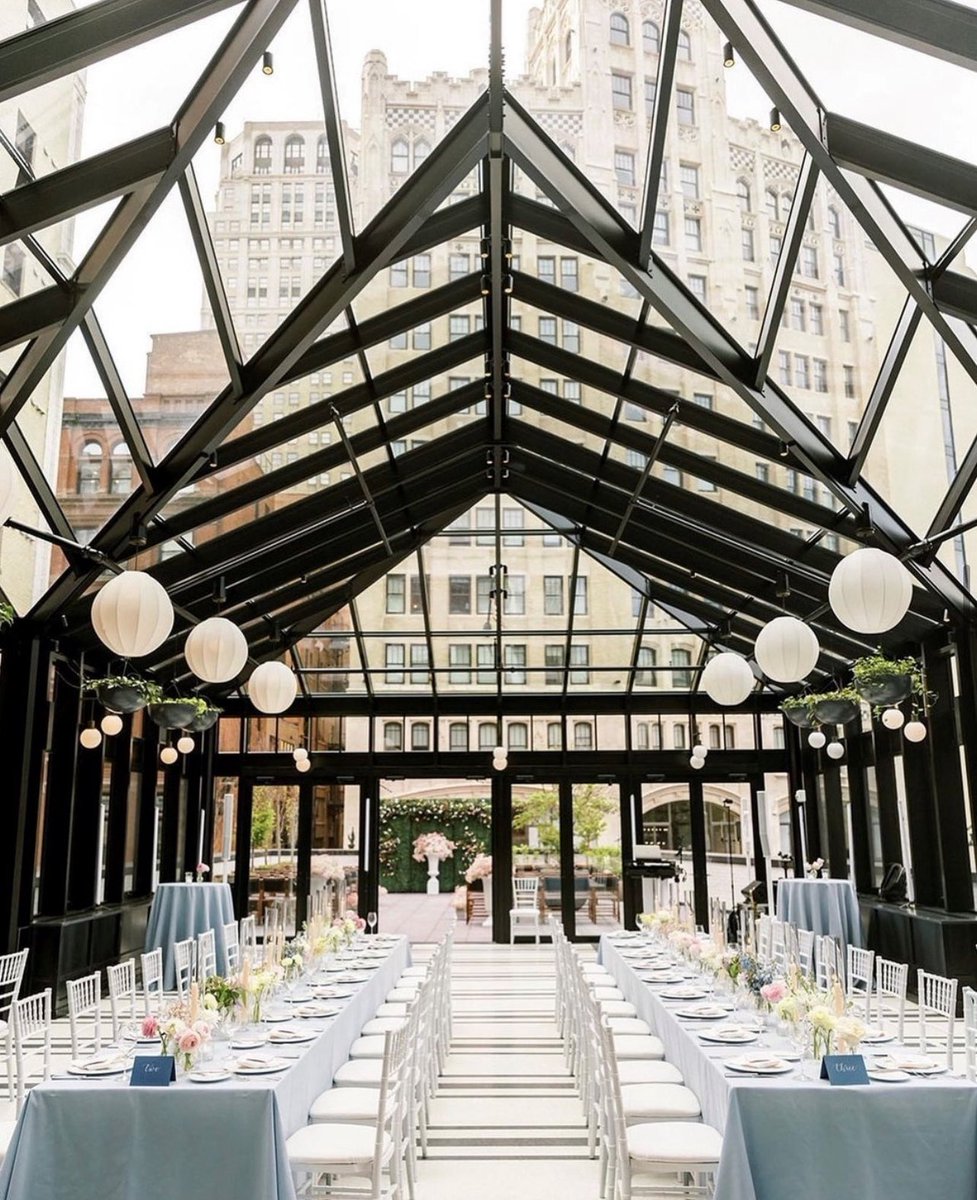 ON THE BLOG: top Detroit wedding venues 💜

luxereduxbridal.com/blogs/news/top…

photo: Marina Claire
