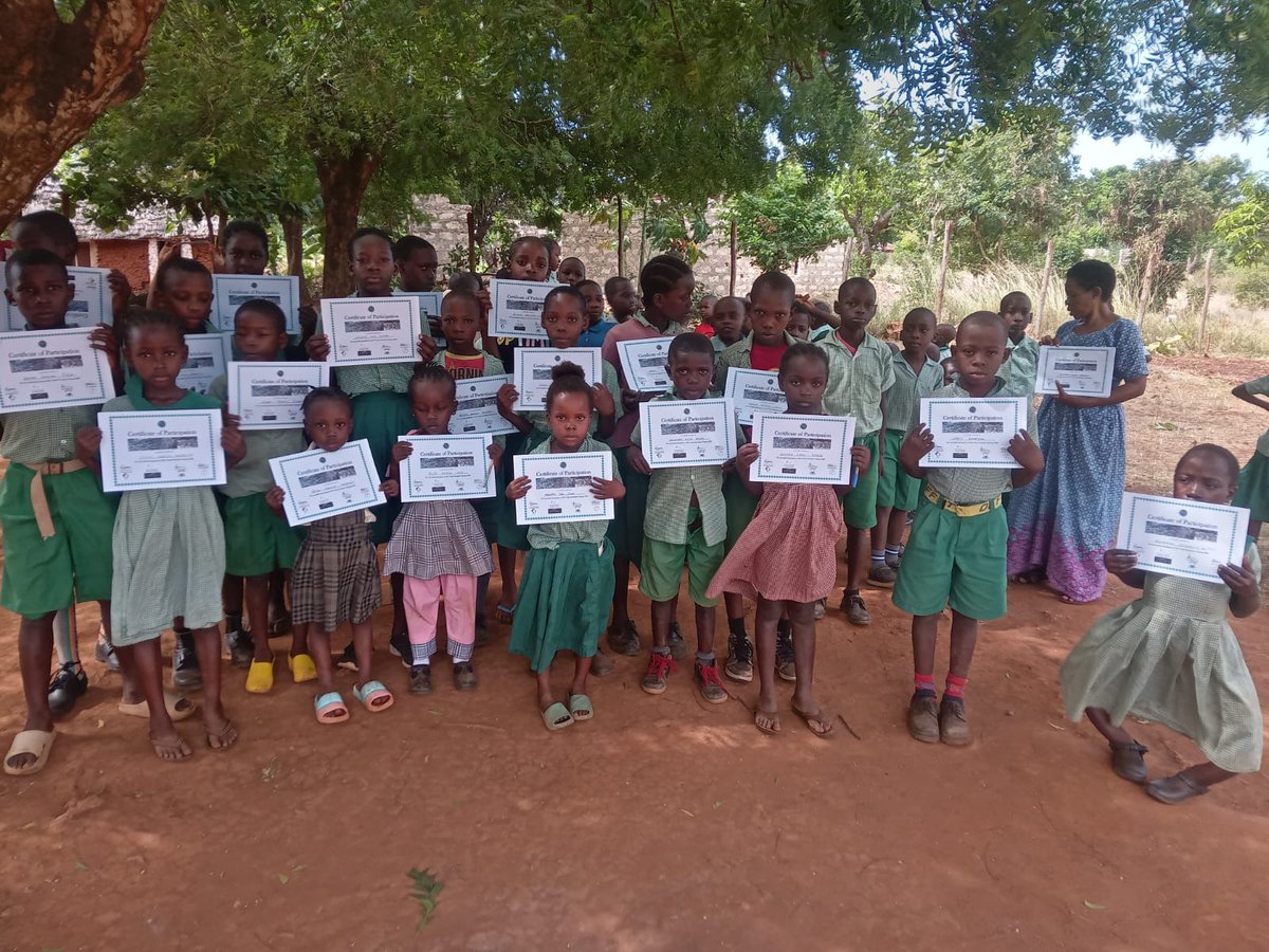 natr_natro's tweet photo. Recognizing the efforts of our young environmental stewards for their roles last year.
#sustainabilityeducation
#environmentalstewardship
#childreninnature https://t.co/AOuYEYBsPK