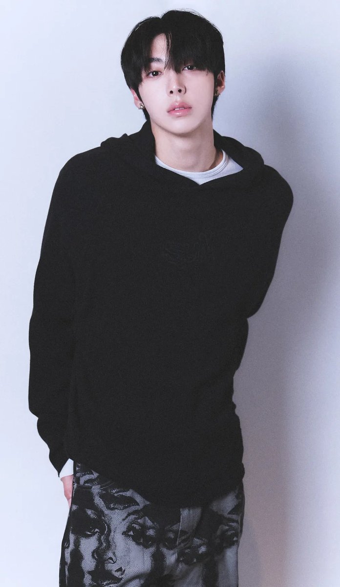 cortis_pic's tweet photo. WOOCHAN PROFILE PICTURE ON NAMUWIKI IS UPDATED!! 👀

#JoWoochan #조우찬 https://t.co/3AAunypWcc