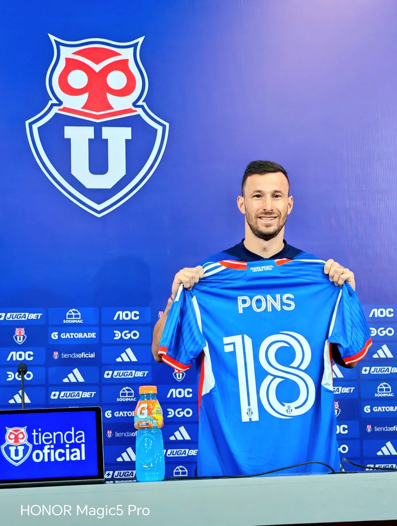 gonzalo_quiroz's tweet image. #Pons en #LaU, "es el paso más importante en mi carrera, sé que se me evaluará en relación al gol, pero no saco nada con marcar si el equipo no gana, el colectivo siempre será más importante".
A propósito de delanteros, en Azul Azul, descartan de plano la salida de Lea Fernández.