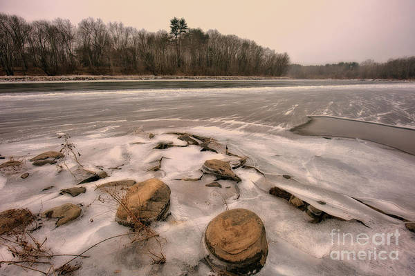 Ice Floating on the Delaware River in Milford PA: fineartamerica.com/featured/ice-f… #delawareriver #milfordpa #poconotourism #landscapephotography #buyintoart #winter