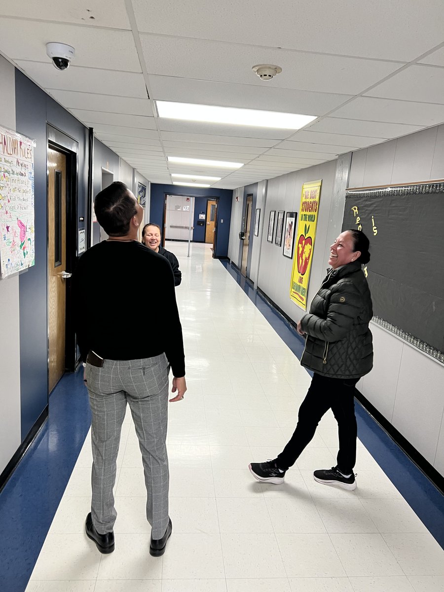 Matias_AISD's tweet photo. Such a delightful morning at @BlackshearArts! 🌟 Witnessed incredible things happening for our students in this vibrant community school. Grateful for the dedicated staff and the positive energy shaping the learning experience. https://t.co/nKKoxOK9g8