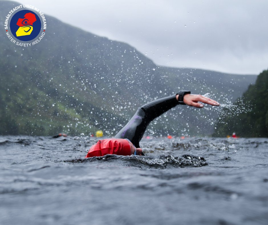 🏊‍♀️ Be prepared when swimming in cold weather 🏊‍♀️ 🦺 Get in slowly to avoid cold shock. Wear a swim cap and wetsuit. Get out before getting too cold. Then… warm up fast. 🦺 #winterswim #christmas2022 #christmasswim #drowningprevention #watersafety