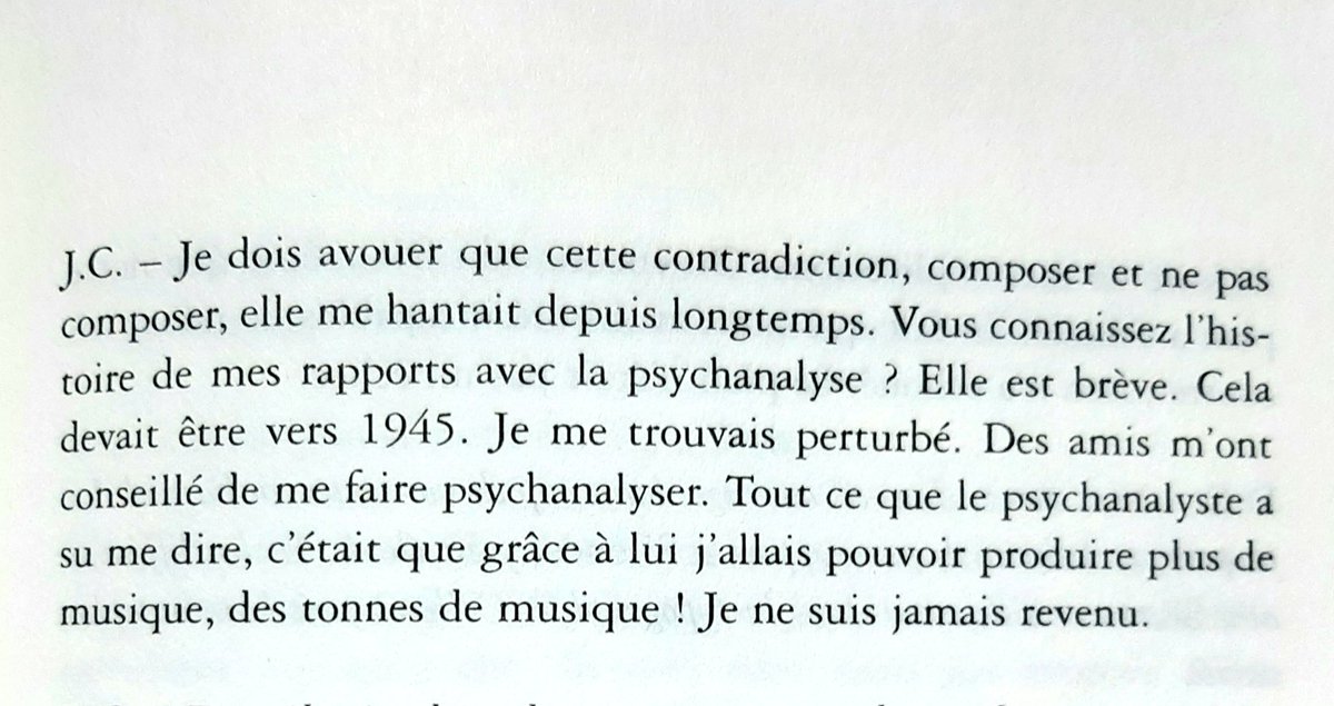 John Cage sur le divan.