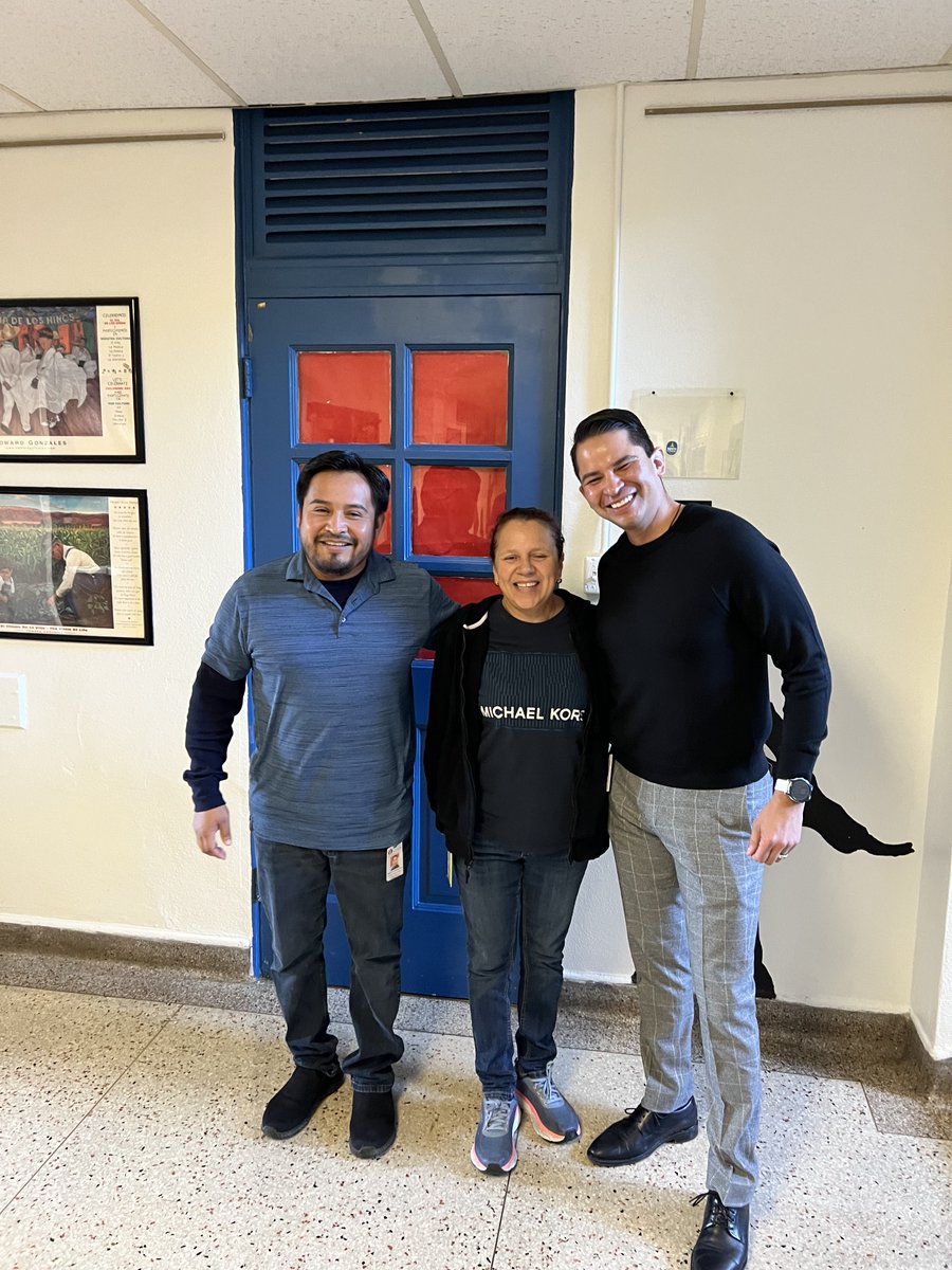 Matias_AISD's tweet photo. Such a delightful morning at @BlackshearArts! 🌟 Witnessed incredible things happening for our students in this vibrant community school. Grateful for the dedicated staff and the positive energy shaping the learning experience. https://t.co/nKKoxOK9g8