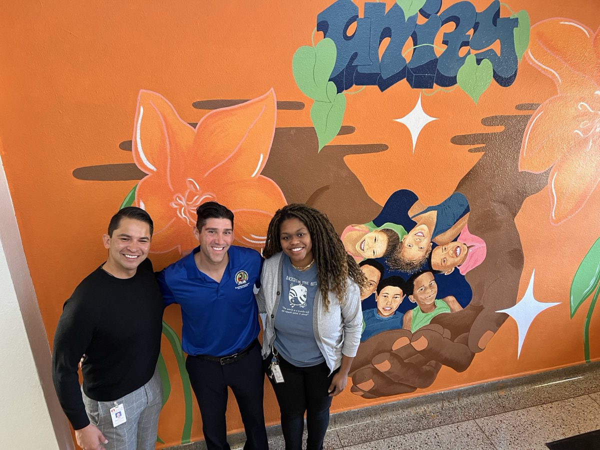 Matias_AISD's tweet photo. Such a delightful morning at @BlackshearArts! 🌟 Witnessed incredible things happening for our students in this vibrant community school. Grateful for the dedicated staff and the positive energy shaping the learning experience. https://t.co/nKKoxOK9g8