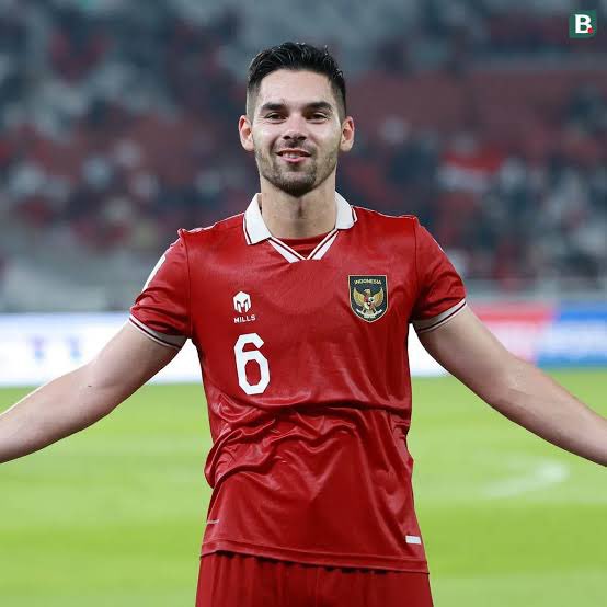 appreciation post buat sandy walsh, bek modern ga banyak gocek visinya bagus, bertahan solid, menyerang pun okee