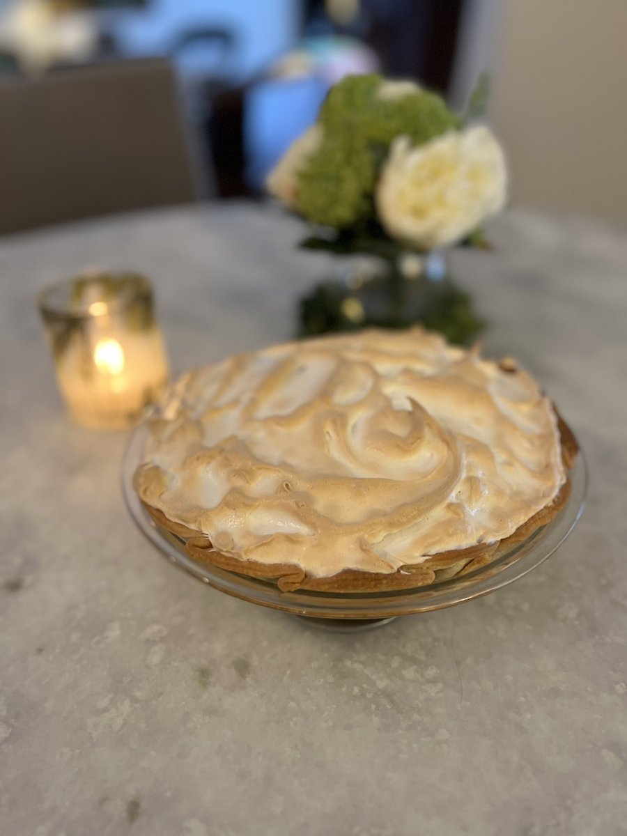 JanIHarris's tweet photo. Coach Parker (former Whitesburg Middle Coach) shared his wife's recipe with me.  It's a perfect day for Chocolate Pie.  #FavoriteRecipe https://t.co/YurklmYLHq