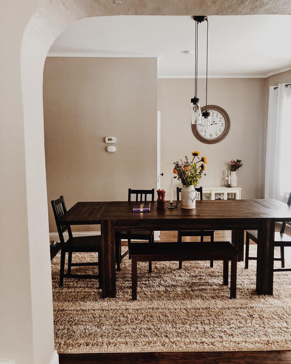 morfurniture's tweet image. Transform your dining space with the Meadow Dining Table. Its extendable design gives you the freedom to host intimate gatherings or epic dinner parties. #diningtables #tables #sale

Shop The Meadow Extendable Dining Table here: cur.lt/dfztjec4i