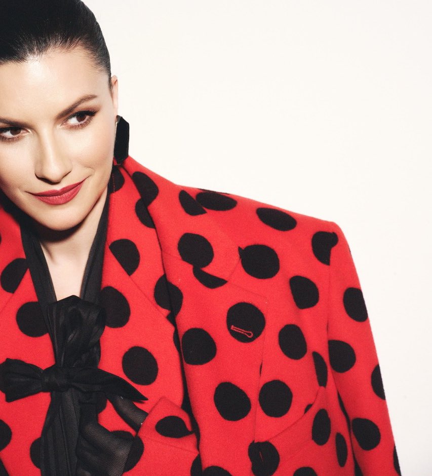 Laura Pausini tweet media