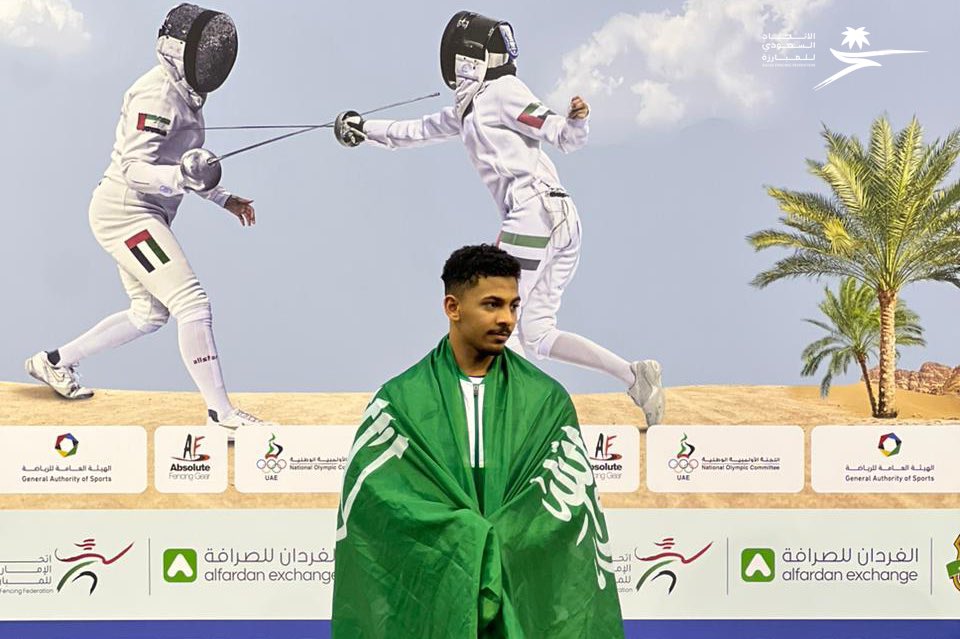 FencingKsa's tweet photo. 🥈 هزازي يتوج بالميدالية الفضية 🥈

البطـل عـاداته و عـوايـده 😍

أحمـد هـزازي يتـوج بالميداليـة الفضيـة 🥈لكـأس آسـيا تحـت ١٧ عام و المقامة في مدينة دبـي 🇦🇪 بعـد ماراثـون بطولي و سلسـلة انتصـارات توجـها بالمـركز الثـاني 

🤩 ألـف مبـرووووك يا بـطل 🤩 https://t.co/oyu4RLMkrC