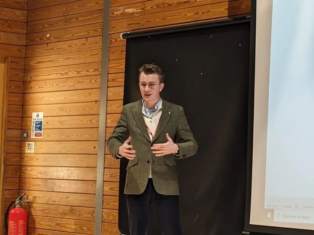 Delighted to speak to students at St Anthony’s Prep School today in Hampstead, on all things economics and school.

A fantastic school - and another great case for school choice!

stanthonysprep.org.uk/2024/01/19/a-l…