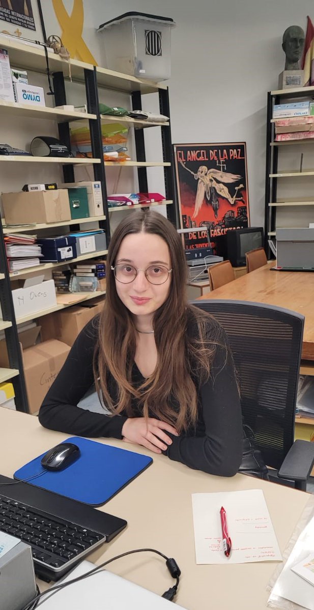 bibrepublica's tweet photo. 📍 Donem la benvinguda a la Carla, #estudiant del Grau d'Història de la @UABBarcelona que estarà fent les seves pràctiques a @bibrepublica durant uns quants mesos. Esperem que gaudeixi de la seva estada i aprengui continguts interessants 👍👏 https://t.co/LJSzavFzpN