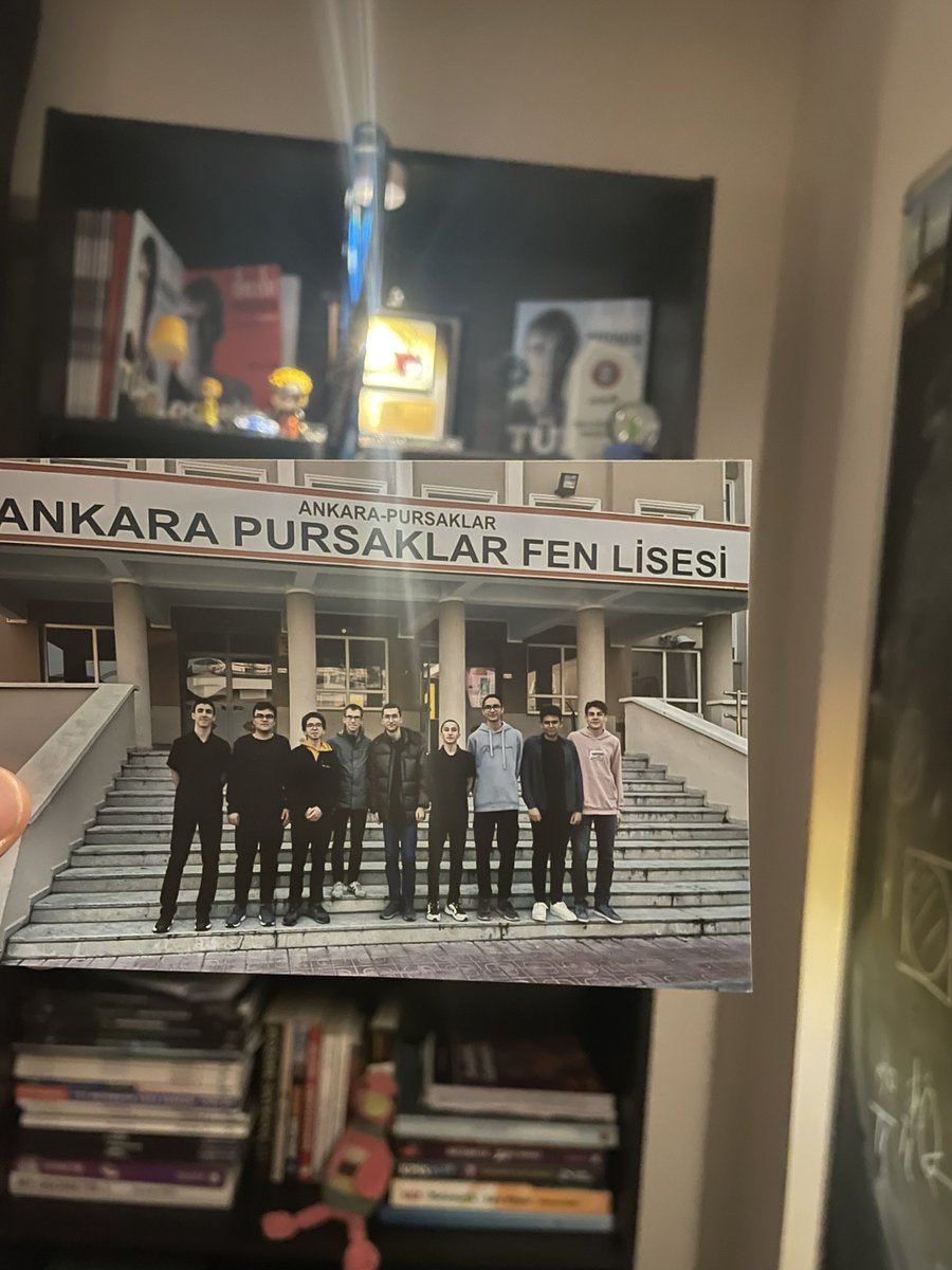 tunckurtmat's tweet photo. Ankara’mızın en güzel okullarından biri olan Pursaklar Fen Lises’indeydim. Sizlerle sohbet ettim, çok keyifli bir akşam geçirdim. Davet eden okul öğrencilerine ve okulun matematik topluluğuna çok teşekkür ederim. Diğer buluşmalarda görüşmek üzere. https://t.co/HgWNzRaPXr