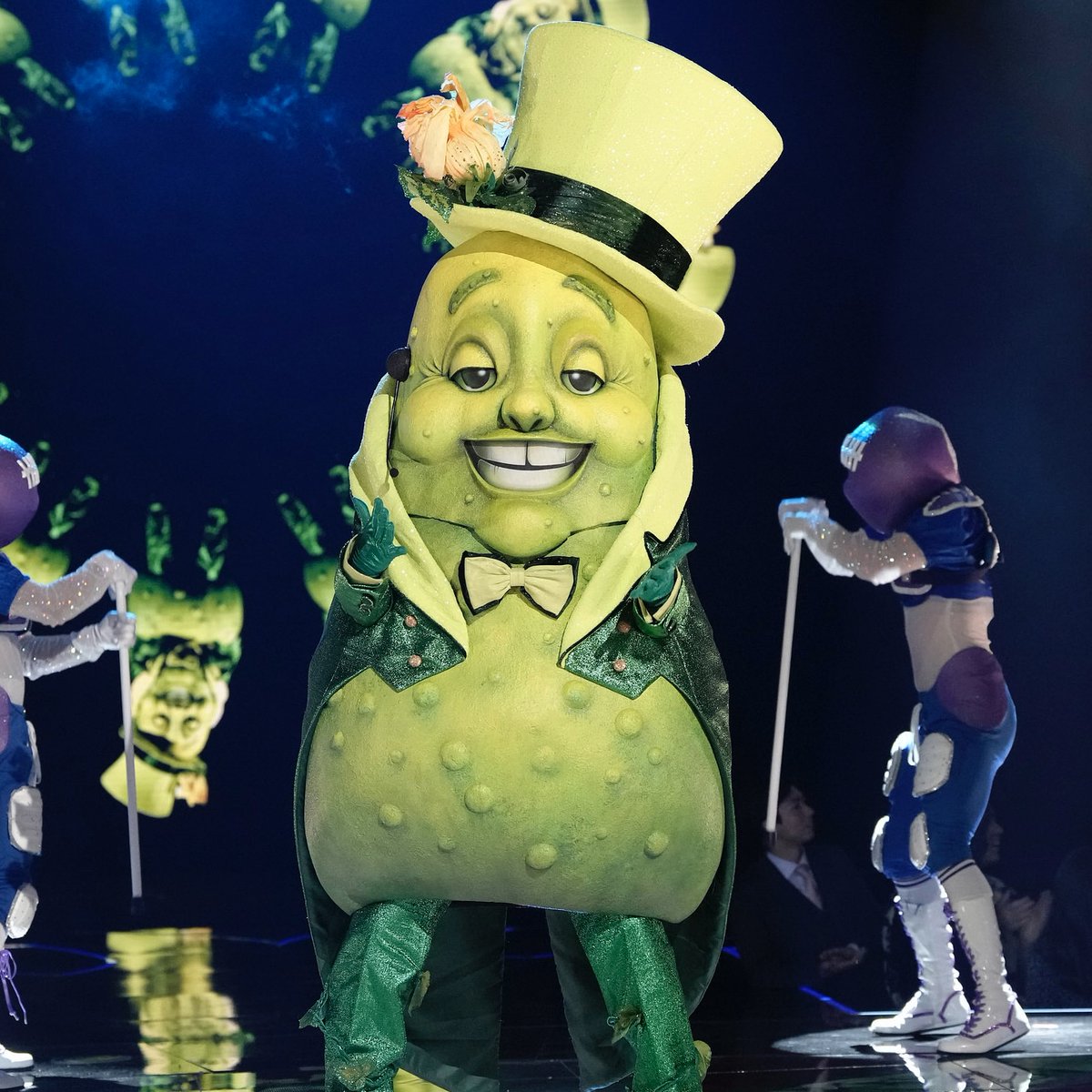 MaskedSingerFOX's tweet photo. Live footage of me saying I'm in a pickle. #TheMaskedSinger #PickleMask https://t.co/RhBJT6PGiD