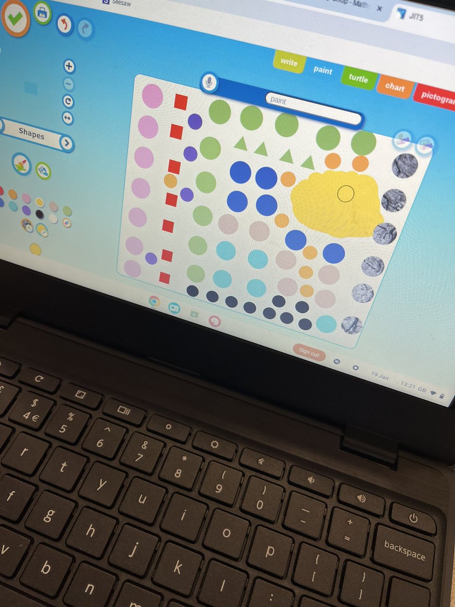 LakesideYork's tweet image. This afternoon, the Gorillas had a go at creating some digital art, inspired by the works of Alma Thomas. #LakeComputing #digitalart