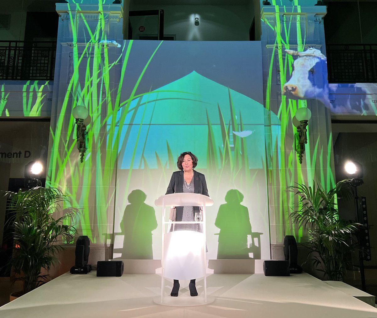 #Voeux2024 - <a href="/lpoirierdietz/">Laurence Poirier-Dietz</a> : “Le #GazRenouvelable représente déjà l’équivalent de la consommation de 3 millions de logements neufs qui se chauffent au gaz. Soit une capacité de production de 2 réacteurs nucléaires, et un 3ème à fin 2024.”
#EnR #Décarbonation #Energie #GRDF