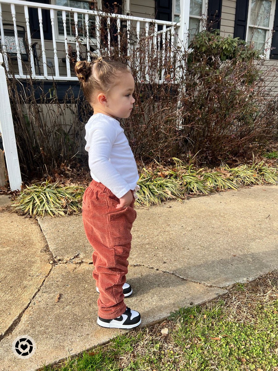 toddler fit 🖤

#toddlergirl #nikedunks

Follow my shop @lexiebonner on the @shop.LTK app to shop this post and get my exclusive app-only content!

#liketkit #LTKSeasonal #LTKbaby #LTKkids
@shop.ltk
liketk.it/4sYlN