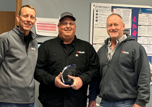 steelandpipe's tweet image. Help us congratulate Jay Russell for 35 years of service. Jay started as a Warehouse Specialist and worked his way up to Manager in Jonesburg, MO. Being injury free his whole career, safety is a top priority as a leader. Congrats Jay. We appreciate your service and leadership.