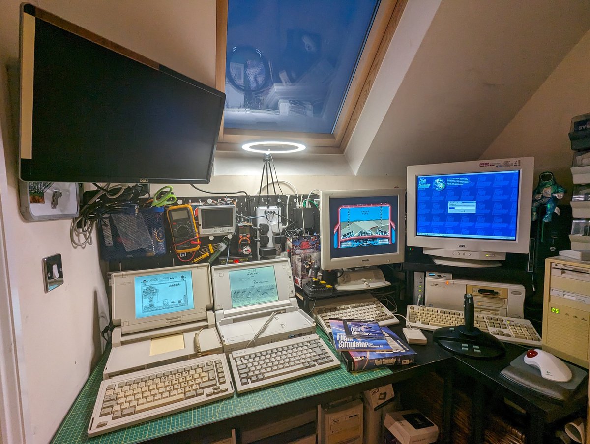 Gammitin's tweet image. Happy Friday Retro Computing and Gaming Friends! 
Whatever you're doing this weekend have fun and most importantly, #KeepItRetro
💾 💿📀🖥️ 💻 🎮🖱️🖲️⌨️🕹️