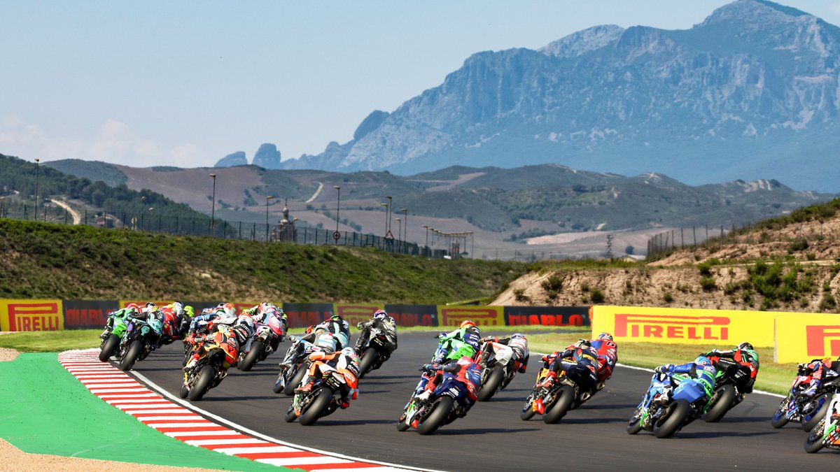 📢 A new @bennetts_bike BSB experience is getting closer! There are 92 days to wait until the 2024 season opener at @CircuitoNavarra and the all-important ticket information for our fans travelling from the UK can be found here ➡️bit.ly/3O6wt6E