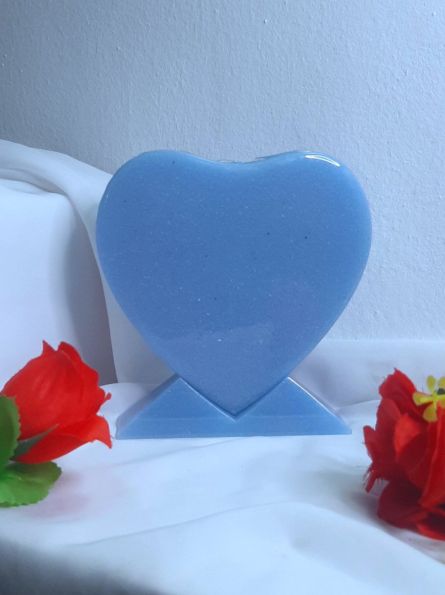 resinbydae's tweet image. Picture frame
Awards
Note plaque
Business plaque, e.t.c

This is the piece for you. This can also be done in different shapes and any design of choice.

Send a DM to order.
PRICE: 20,000naira.
.
.
.
@_DammyB_
#resinbydae #resinframe