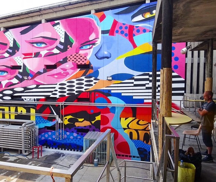 Flashback mural #2018 
<a href="/pro176/">daniel desroches</a> for the @cooplivefestival 
😉✌🏽🎨⏳ 
Saga continues !!!

#mural #painting #colorful