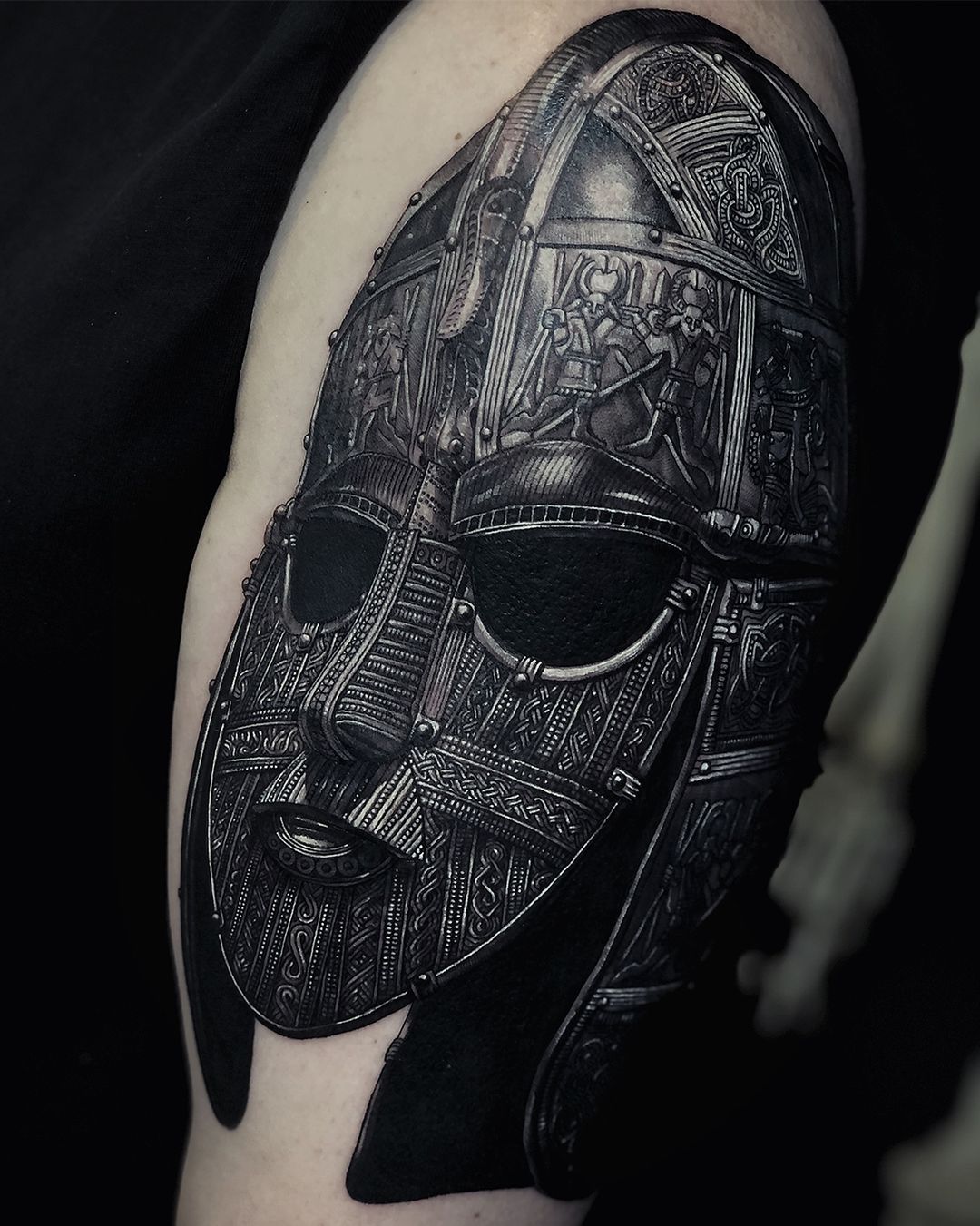 Supposed Anglo Saxon knight : r/shittytattoos