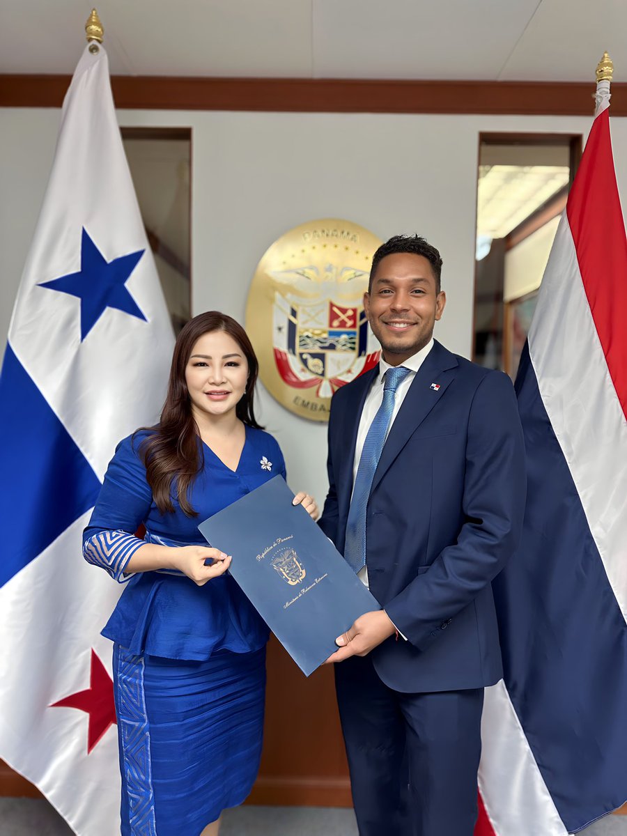 Hoy culmino mis funciones como Embajadora y Consul General de Panamá en Tailandia. Hago extensivo mi agradecimiento al Excelentísimo Presidente de la República y su Excelencia Ministra de Relaciones Exteriores por la oportunidad y confianza depositada en mí.