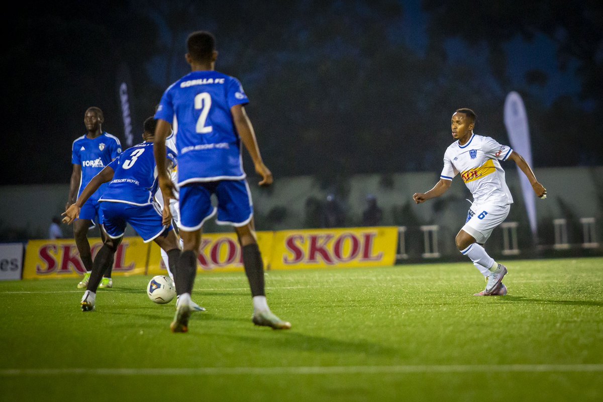 rayon_sports's tweet photo. #PNL #RAYGO #FridayParty

70’

After Kevin MUHIRE's pass, Joackiam OJERA missed a scoring opportunity. 

Rayon Sports remains relentless in attacking pursuit.

Rayon Sports 1-0 Gorilla FC

#Gikundiro https://t.co/QxmLQsE0CR
