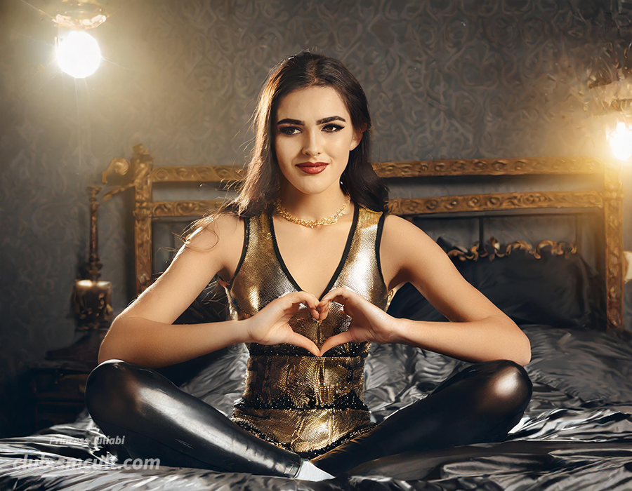 Juliabi22's tweet photo. Read here if you dream becoming my #moneyslave or #paypig https://t.co/y5yyNzJgzm I'm not your typical #findom #findomgodess https://t.co/ntCbKtloTW