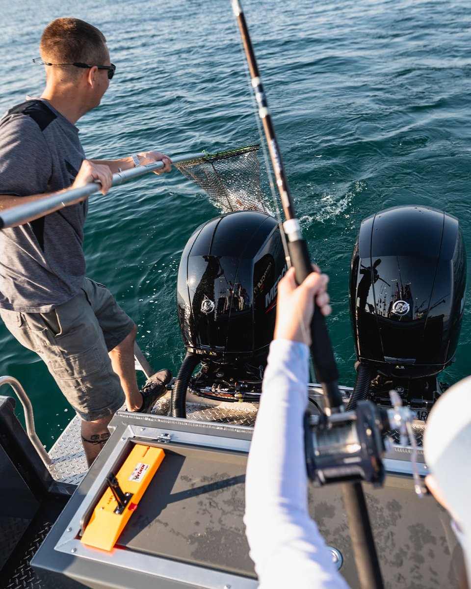 CannonFishing's tweet photo. Her arms may have been a bit sore the next day 💪 #RunDeep
#CannonDownriggers #Optimum #RodHolders #LakeTrout https://t.co/9k7p4lXZKW