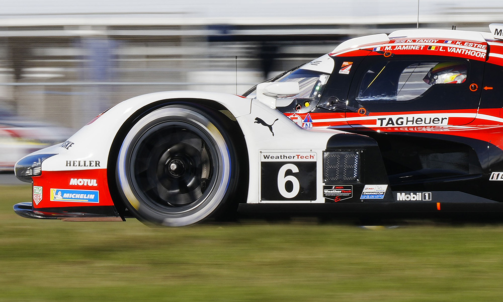 ⏱️ PORSCHE FASTEST: @NickTandyR put @PorscheRaces @Team_Penske on top of the timesheets in the first test session for the Roar Before the Rolex 24. ➡️ sportscar365.com/imsa/iwsc/tand… #IMSA #Rolex24 #Roar24