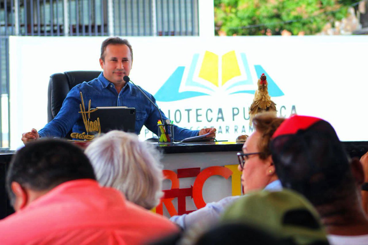 #SabiasQué || Participamos en el  programa  N° 225 #EnDirectoConElGobernador, desde Valle de la Pascua, donde el líder guariqueño <a href="/josemvasquez/">José Vásquez</a>, aprobó recursos para atender 800 nuevos casos del 1x10 del Buen Gobierno, desde la Casa de la Cultura Lorenzo Rubin Z.

<a href="/Gob_Guarico/">Gobierno de Guárico</a>