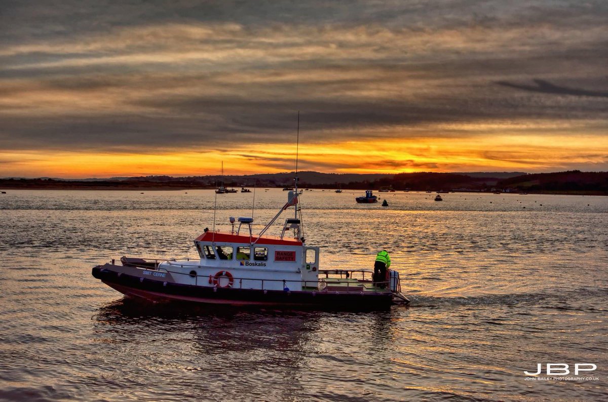 JBPhotos_UK's tweet image. Heading home…
#wintersunset #fierysky #photohour #photography #PhotographyIsArt