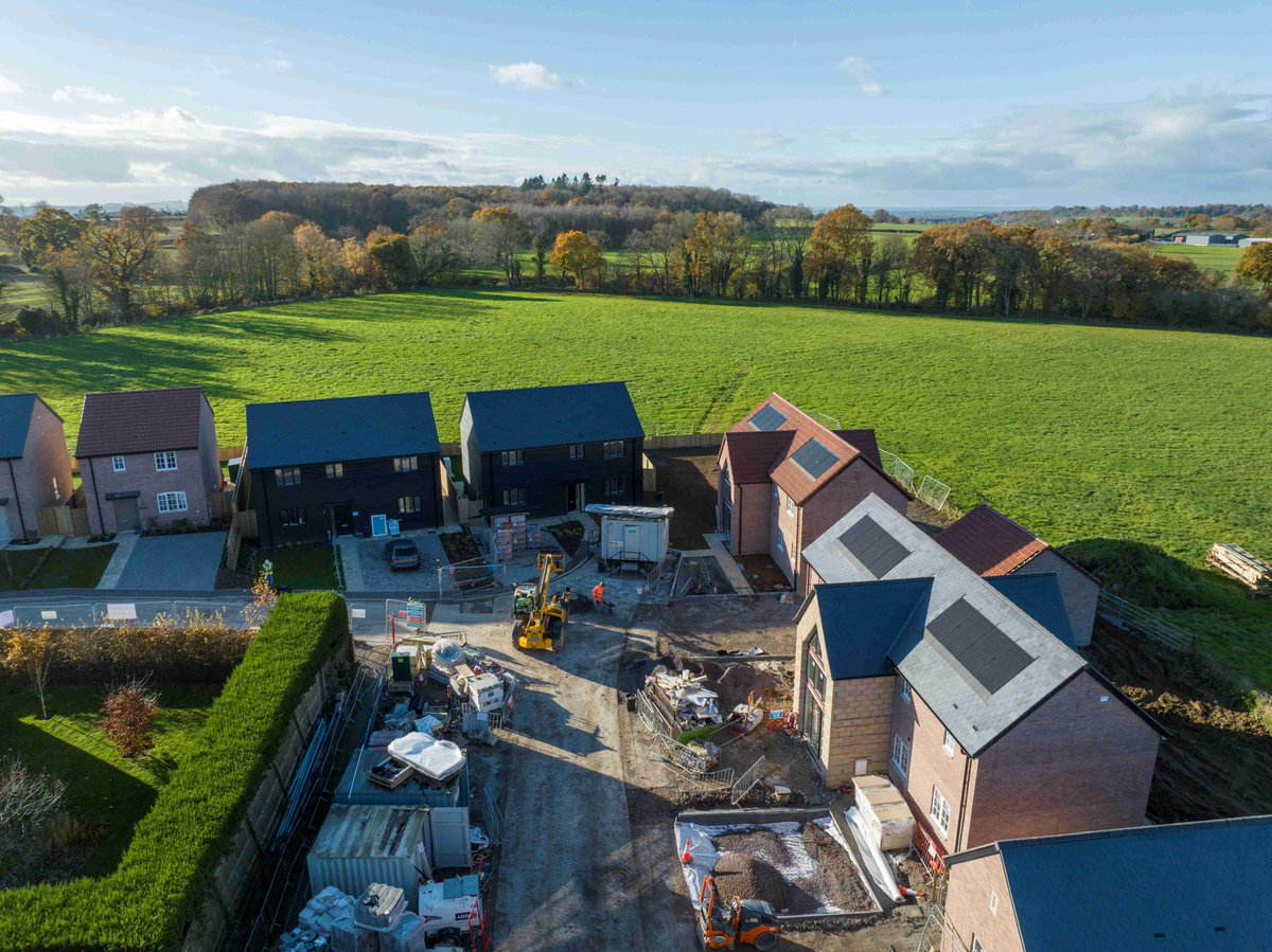 Come to our 'Muddy Boots' event at Hazel Green, Urchfont on Sat 27 Jan. See many of the newly completed homes, in their beautiful village setting 📷
Book your dedicated time slot, but be quick - spaces are limited!
📷 01380 723451
📷 devizes@strakers.co.uk
bit.ly/3OZMblt