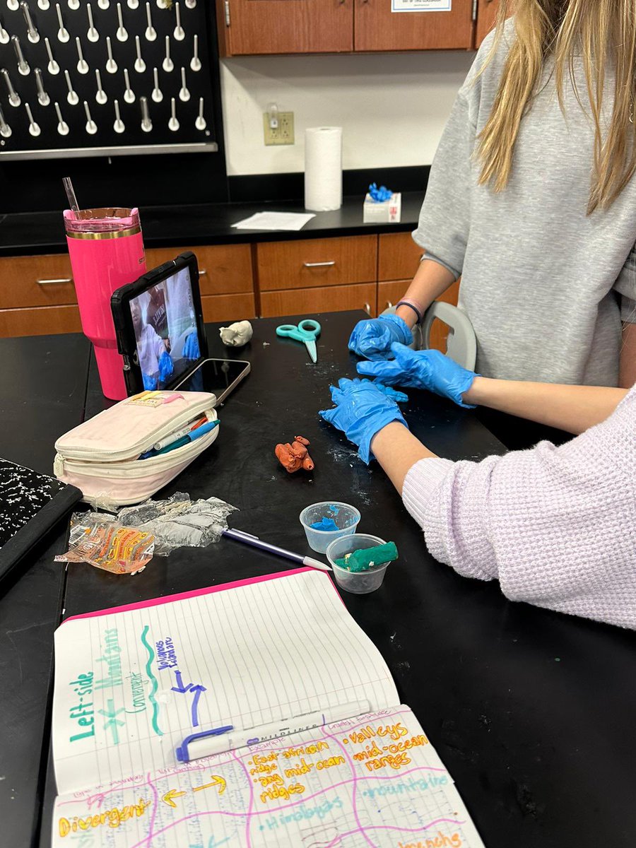 Mark T Voss Middle School tweet media