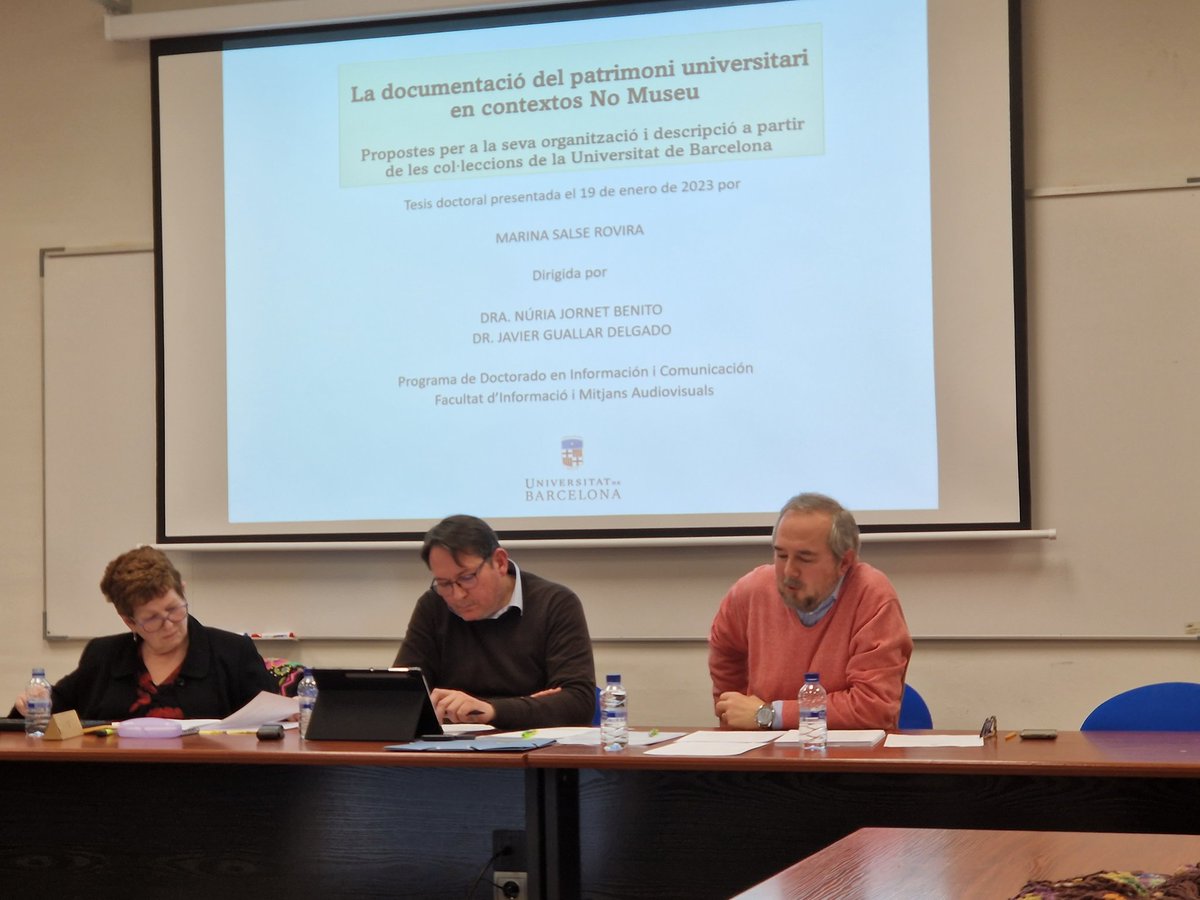 AgustiAlcoberro's tweet photo. Lectura de la tesi de @MarinaSalse sobre la documentació del patrimoni universitari i les col.leccions de la @UniBarcelona dirigida per @JornetNuria i @jguallar a la @FIMA_UB. Del NoMuseu al #MuseuVirtualUB amb l'horitzó ineludible del Museu de la UB. Enhorabona!! https://t.co/Fjv5SGaraG