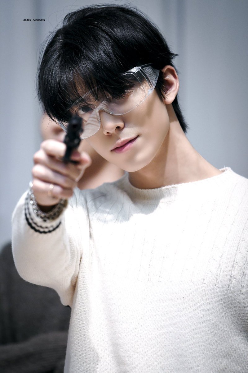 뜬이 tweet media