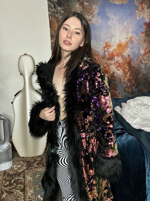 haven't posted enough thirst traps lately https://t.co/11GQ9GRGzw