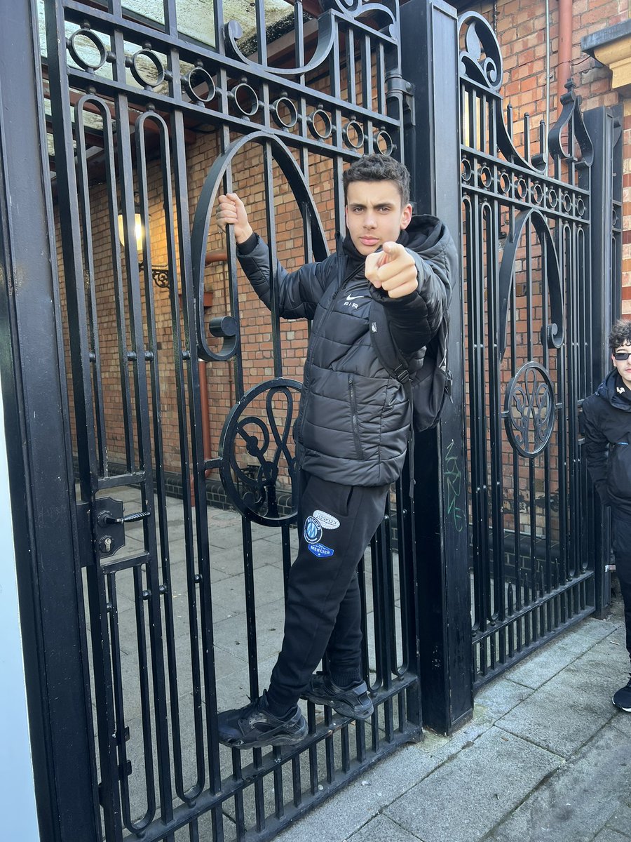 RBAGeography's tweet photo. Another successful geography trip comes to an end as we head back from our day in Birmingham. Students were exploring a range of different elements including the regeneration and importance. Once again our students were a credit to the school #geography #fieldtrip #gcse #alevel https://t.co/JZqmiM86Er