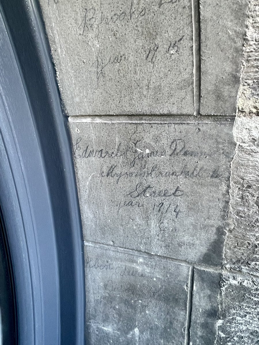 Mark Robbins Ltd tweet media