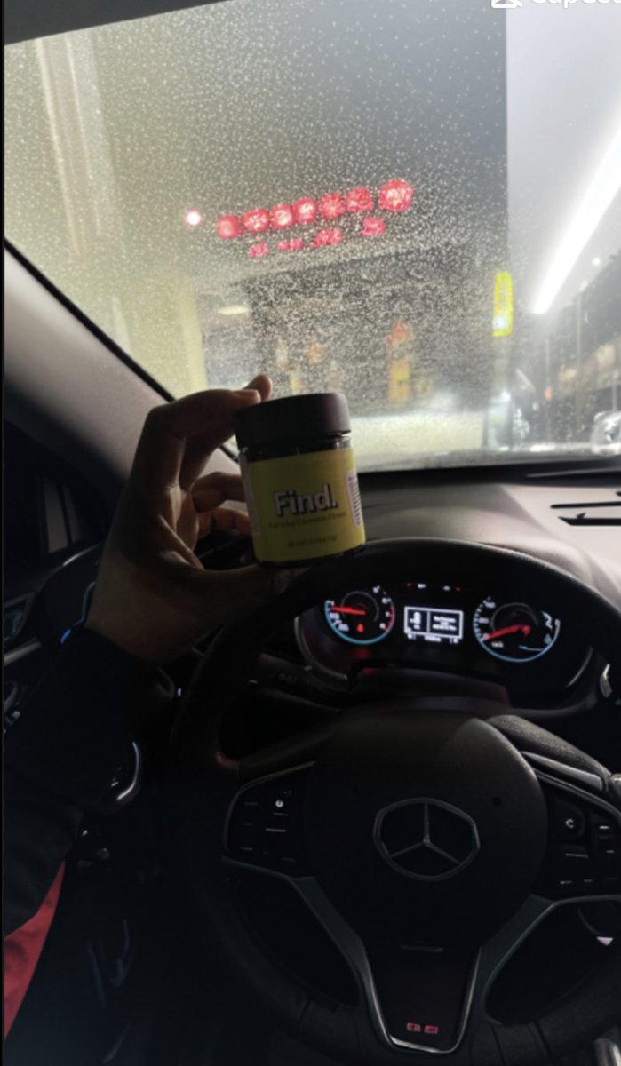 GoddSmokee's tweet photo. Sticky Weather Conditions ?/?  Lovely Weather Conditions ?/? 
Don’t start Your day without FINDING your Flower 🍃💨

#findyourflower #smokeegodd #420nails #findflower #chicago #chicagoil #lv #lasvegas https://t.co/zUY35hY6yi